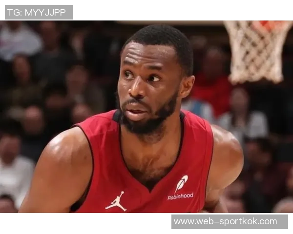 维金斯表现出色却难救球队全场13投9中贡献22分4篮板5助攻3三分球命中